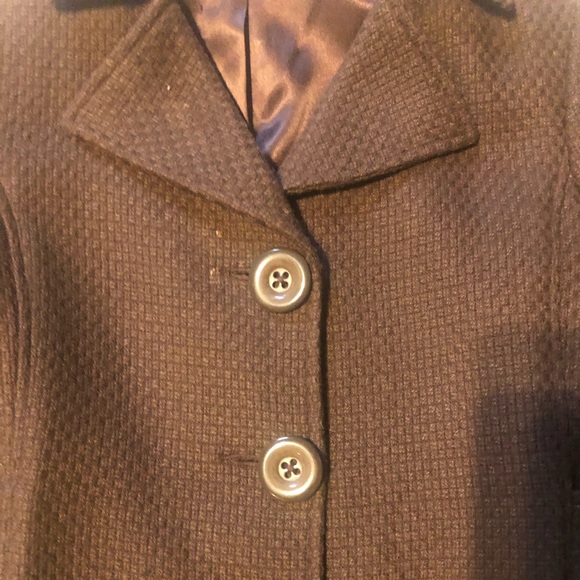 Coat - Picture 2 of 7
